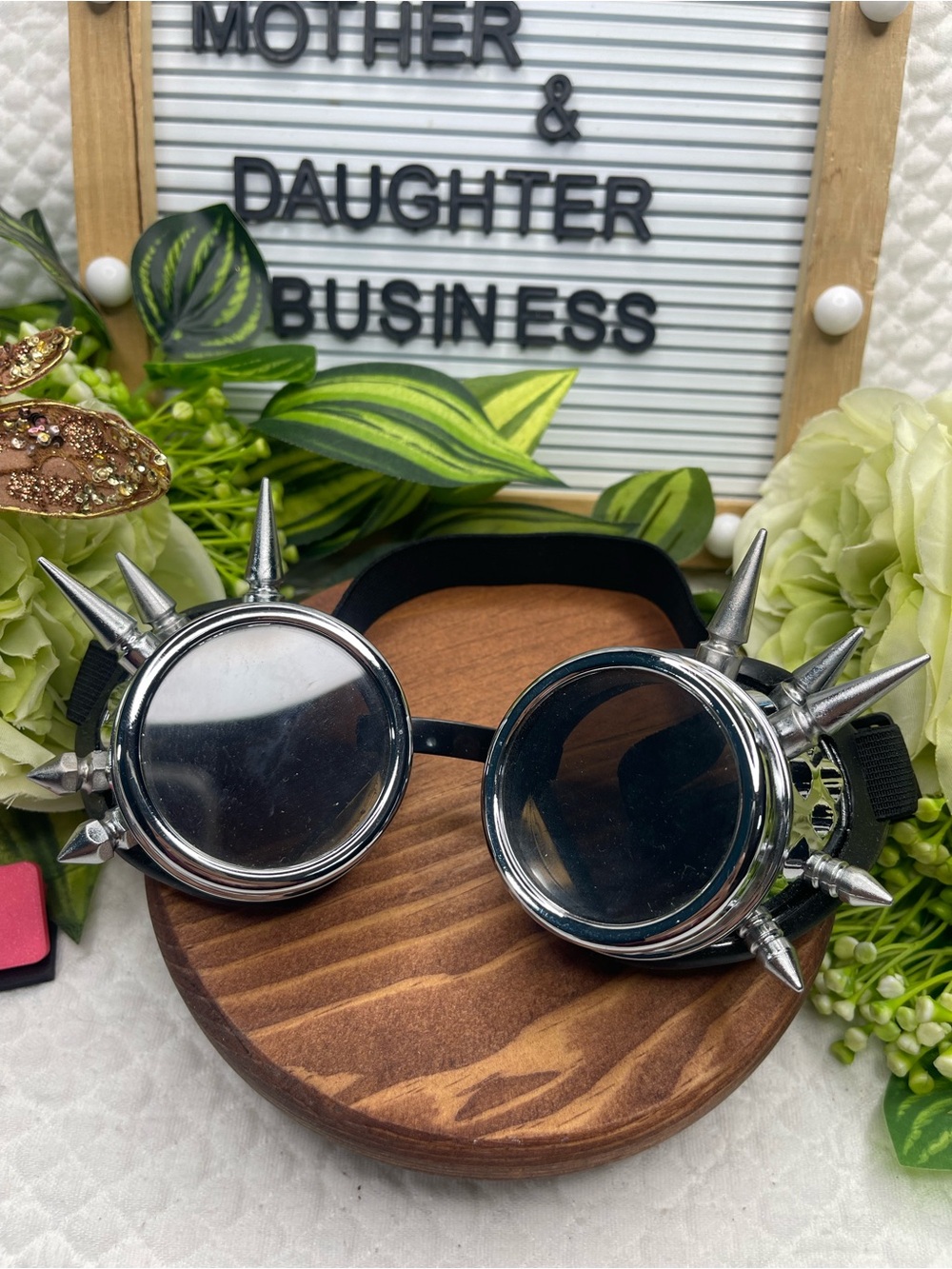 Steampunk Spike Goggles Cyber Goth Rave Festival Costume Glasses Silver Black
🖤
